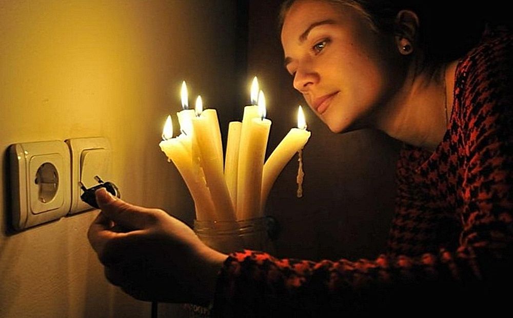 Куда звонить, если из-за непогоды отключилось электричество