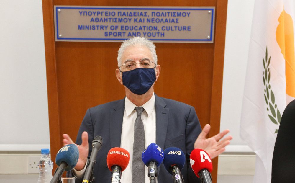 2000 учеников на карантине