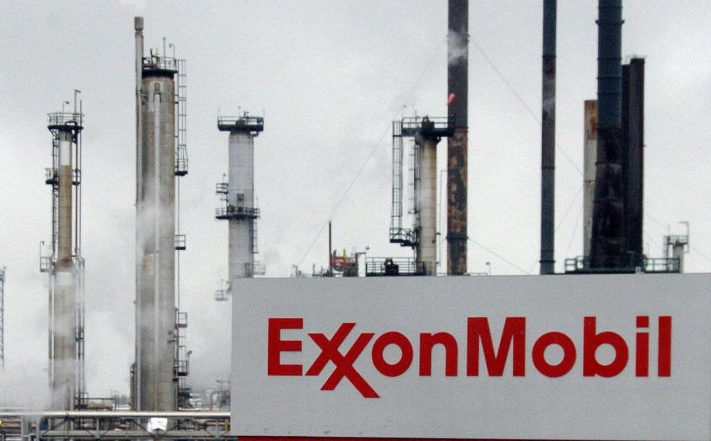 Подготовка к демонтажу нефтяных хранилищ в Ларнаке