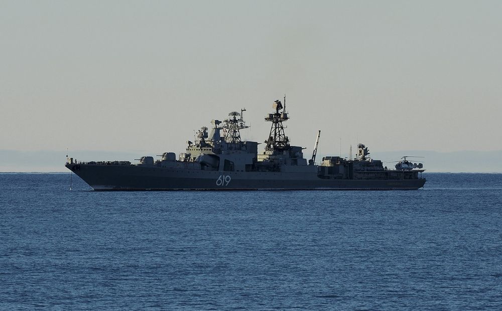 Российский противолодочный корабль в порту Лимассола