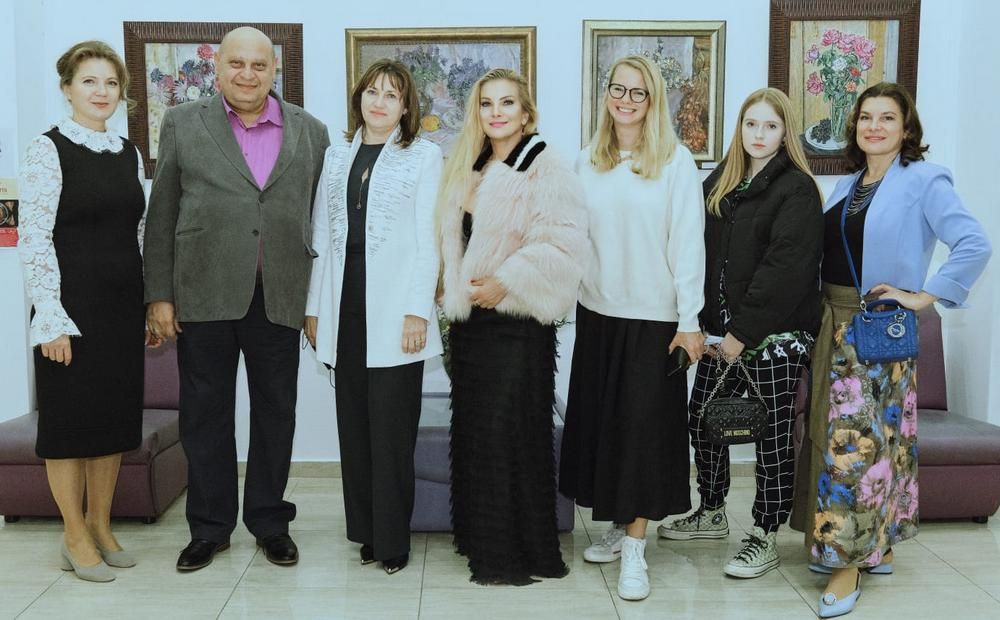 Не пропустите художественную выставку в Русском Доме!