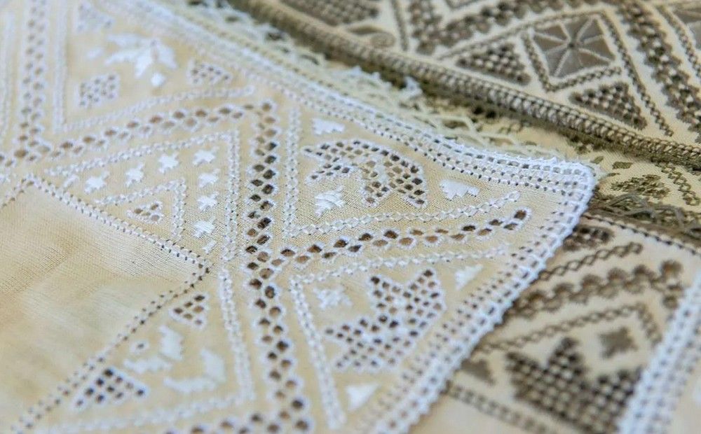 Почему Елизавета II отвергла лефкарское кружево